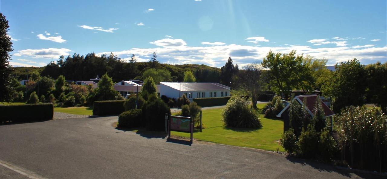 Last Light Lodge Tuatapere Exterior foto