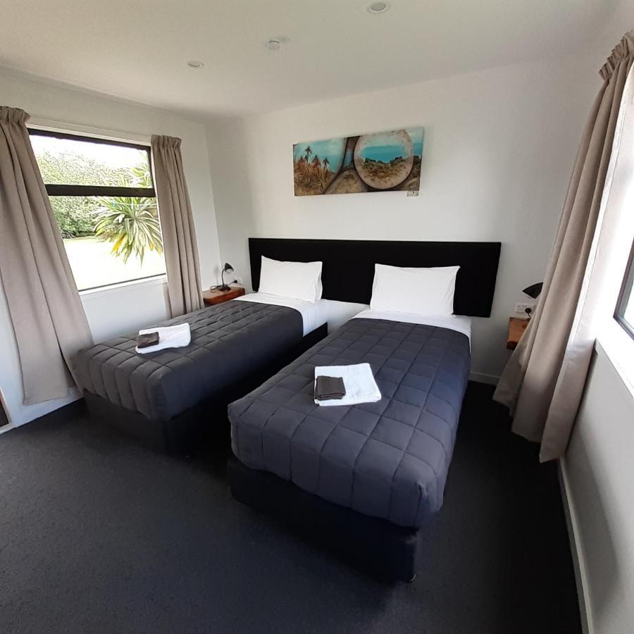 Last Light Lodge Tuatapere Exterior foto